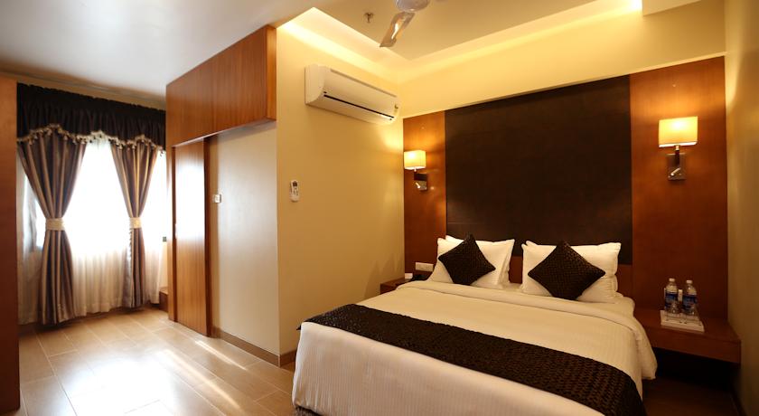 Hotel Brijwasi Lands Inn